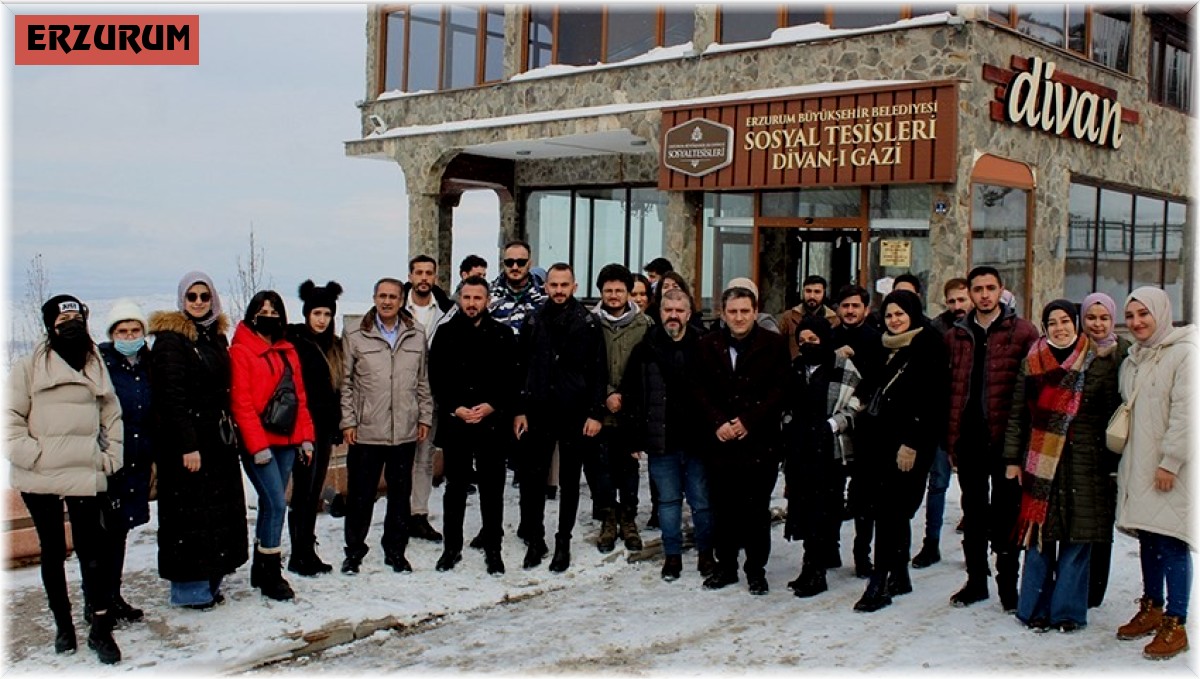 ETÜ ve Büyükşehir Belediyesi iş birliği ile öğrenciler Erzurum'un tarihi mekânlarını gezdi