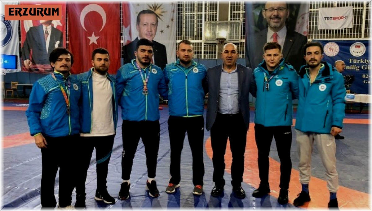 ETÜ'ye güreşte 3 madalya birden