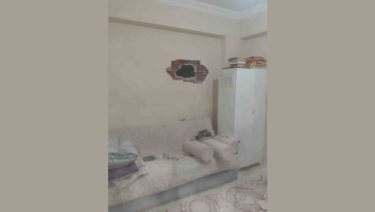 Evde piknik tüpü patladı: 1 kişi yaralı