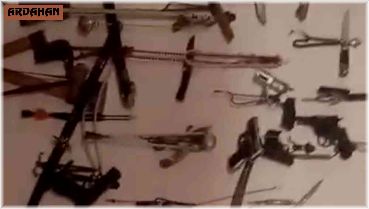 Evden cephanelik çıktı