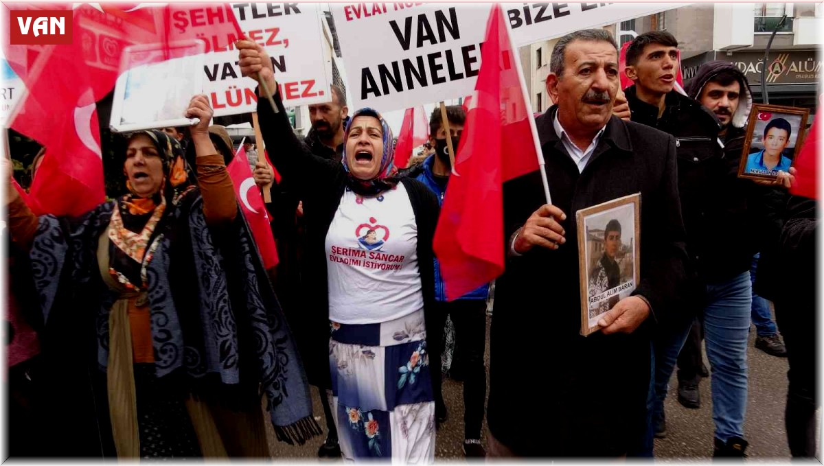 Evlat nöbetindeki ailelerden İstanbul saldırısına sert kınama