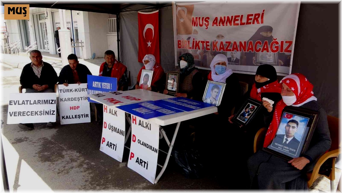 Evlat nöbetindeki anne: "HDP'nin kapatılmasını istiyoruz"