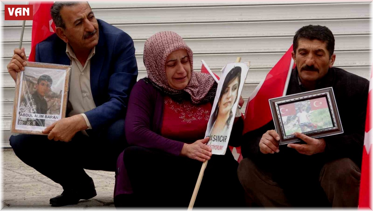 Evlat nöbetindeki anne: "HDP'ye artık yeter diyoruz"