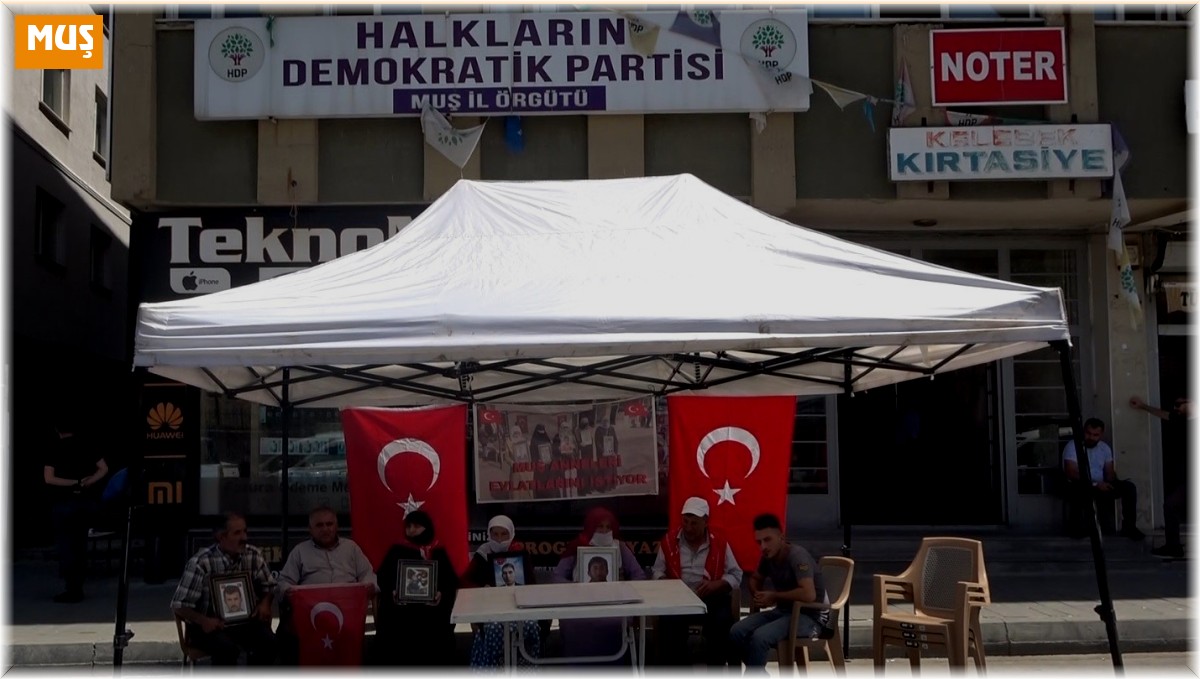 Evlat nöbetindeki annelerin eylemi devam ediyor