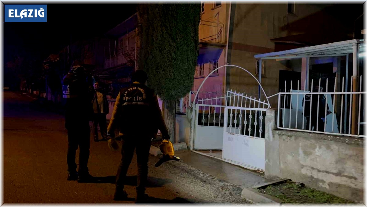 Evlerinin önünde silahlı saldırıya uğrayan 2 kardeş yaralandı