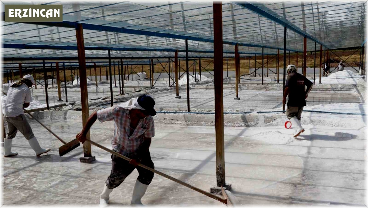 Evliya Çelebi'nin övgüyle bahsettiği alanda 3 bin yıldır su ekip tuz üretiyorlar