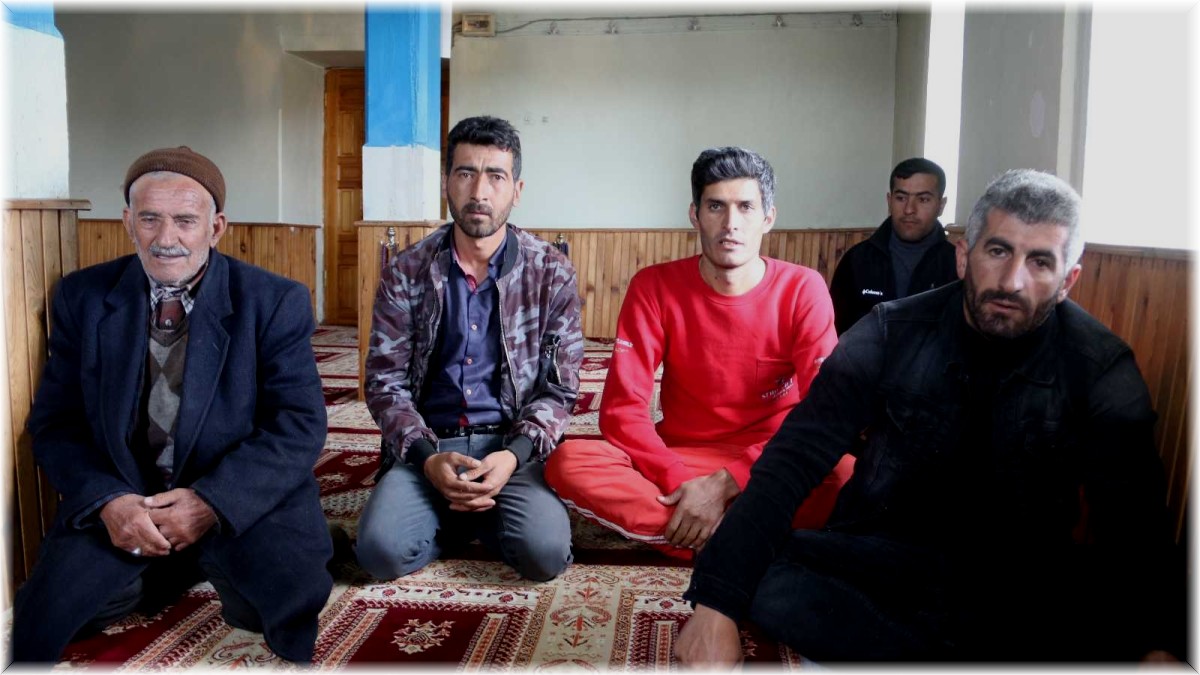 Ezan sesine hasret kaldılar, 6 aydır imamın yolunu gözlüyorlar