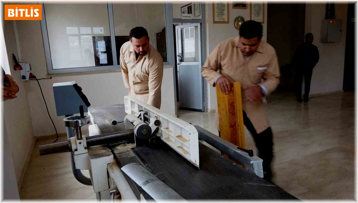 Fabrika gibi okuldan 4 milyon 500 bin liralık ciro