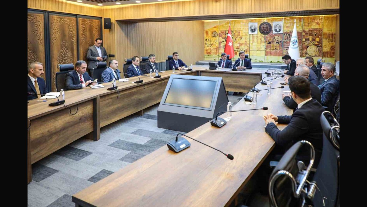 "Fahiş fiyat ve çevre temizliği" masaya yatırıldı