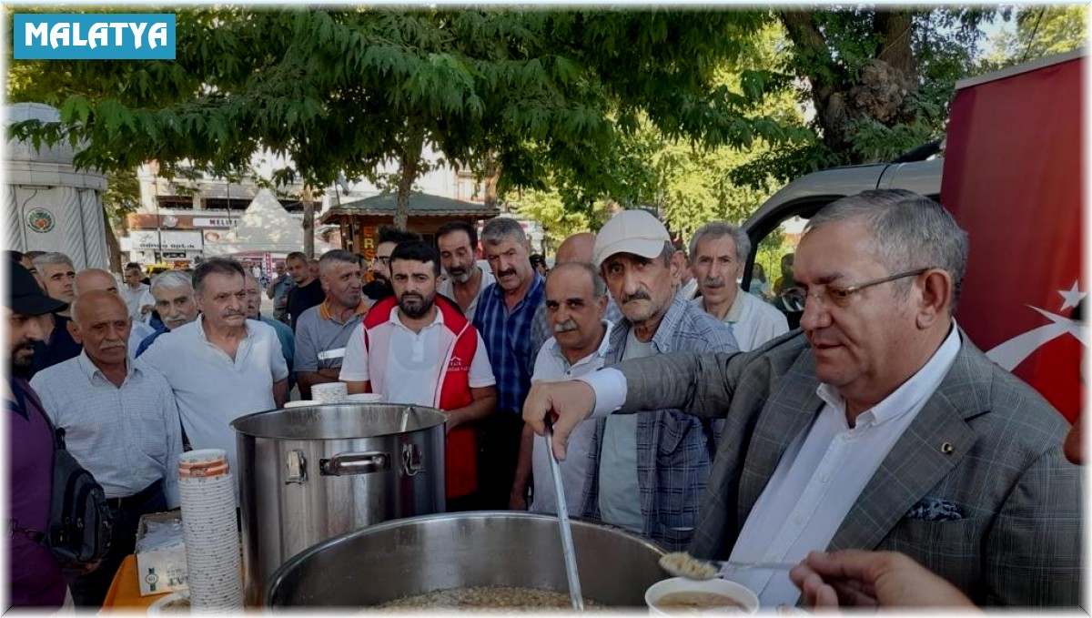 Faik Erdoğan Vakfı'ndan 3 günde 5 bin kişiye aşure ikramı
