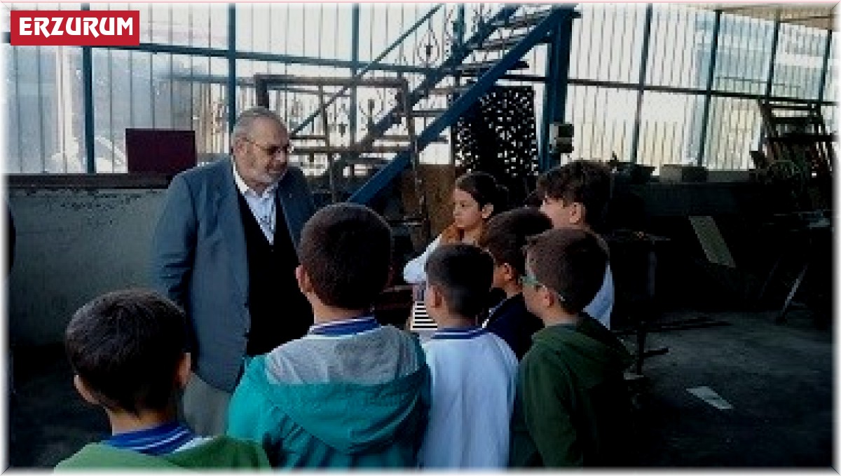 Faik Güngör Ortaokulu'ndan yılın ahisi Zekayi Kaplan'a ziyaret