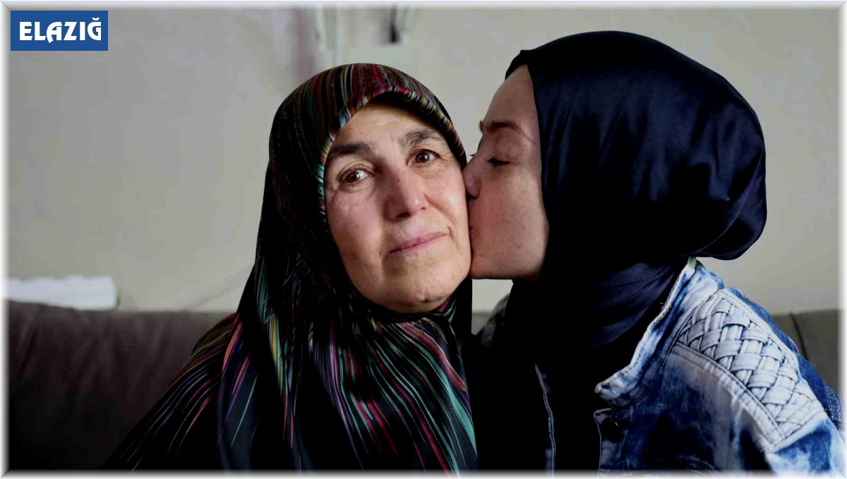 Fedakar anne, böbreğini vererek kızını yeniden hayata bağladı