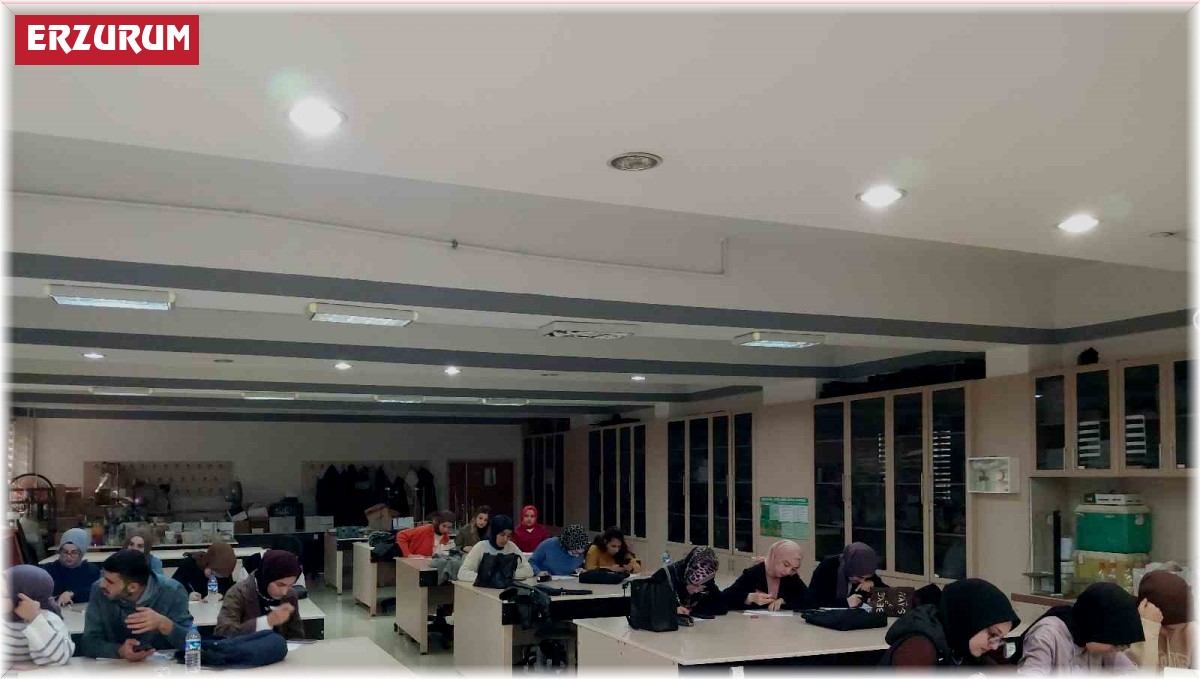 Fen bilgisi öğretmen adaylarına model tabanlı öğretime yönelik teorik ve uygulamalı eğitim verildi