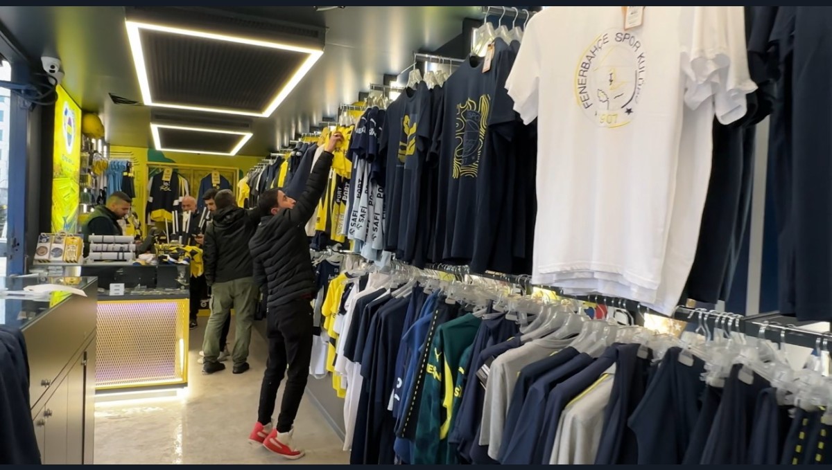 Fenerium Tırı Yüksekova'da ilgiyle karşılandı