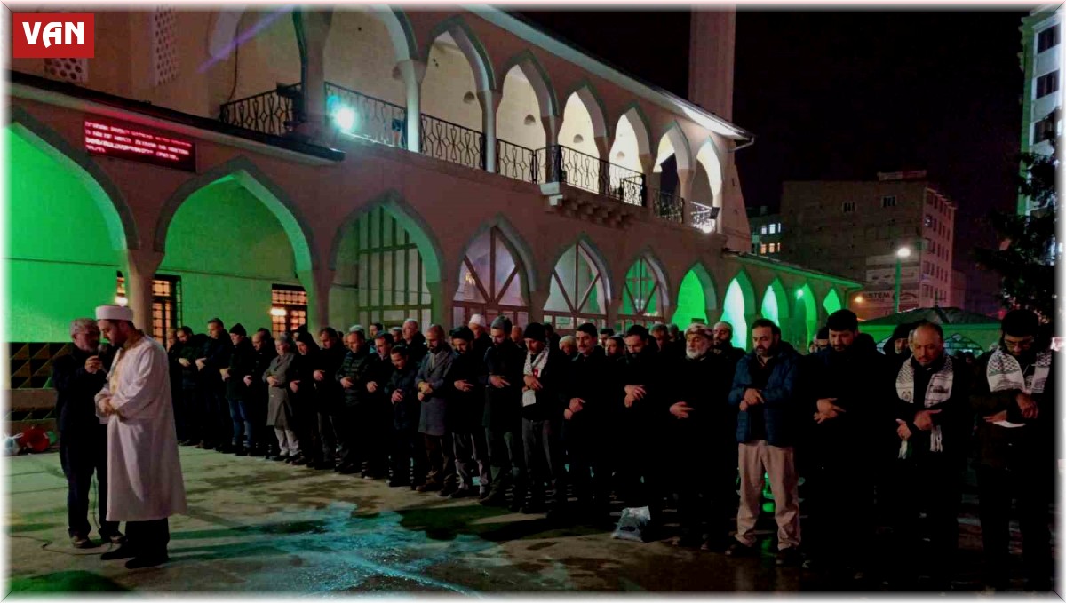 Filistin'de hayatını kaybedenler için Van'da gıyabi cenaze namazı