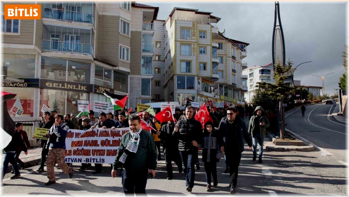 Filistin için Ahlat'ta yürüyüş yapıldı