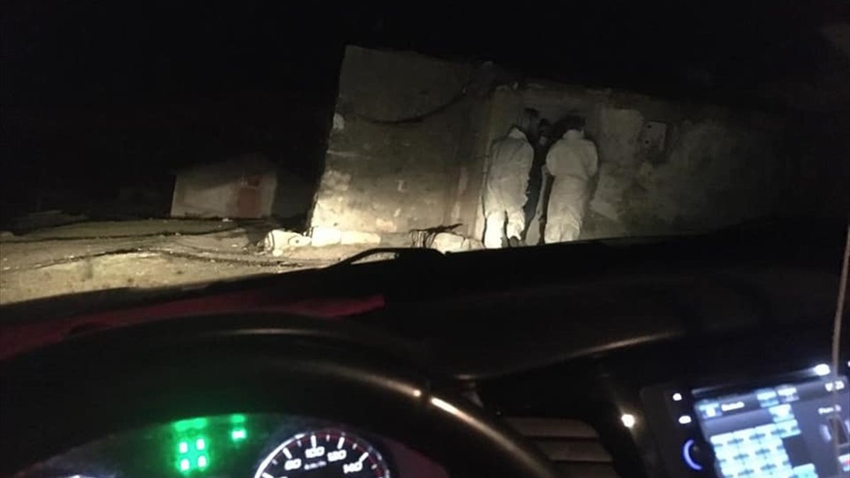 Filyasyon ekipleri gece karanlığında dahi Erzurum'un kırsal mahallelerinde mesaide