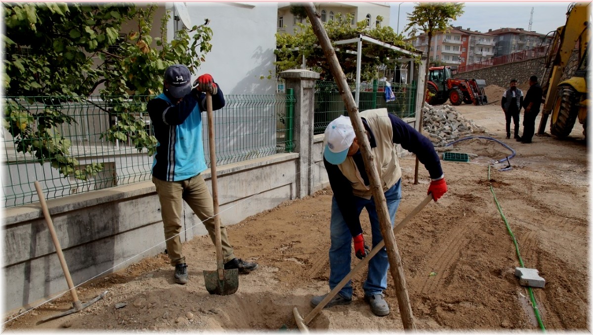 Fırat mahallesindeki yeni park yapımında sona yaklaşıldı