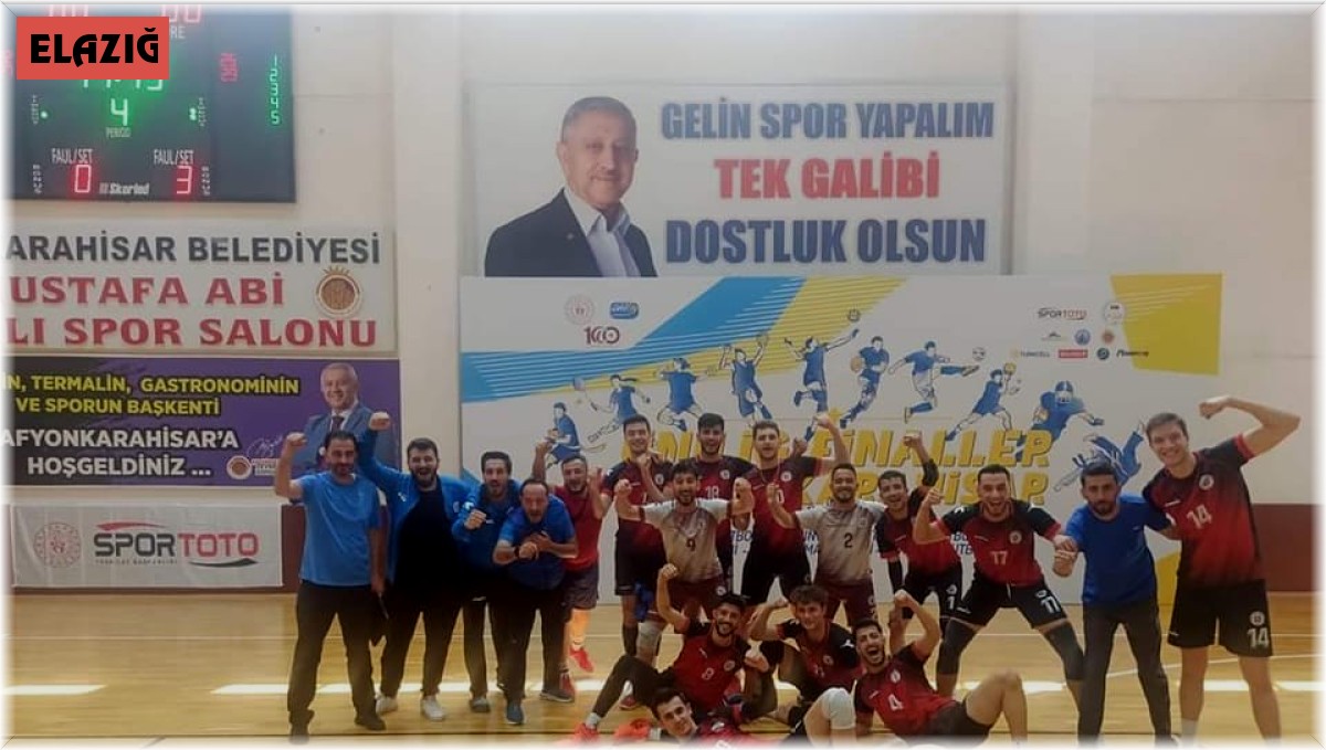 Fırat Üniversitesi voleybolda Süper Lig'e çıktı