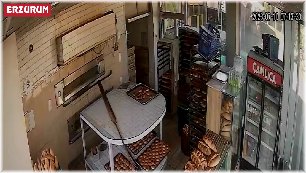 Fırından yardım kutusunu çaldı