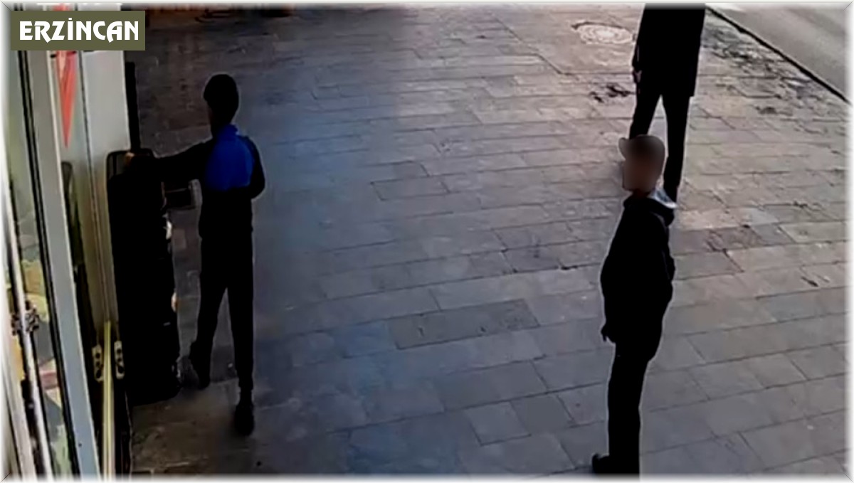 Flash bellek çalan çocuk güvenlik kamerasına yansıdı