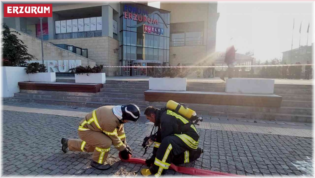 Forum Erzurum Alışveriş Merkezi'nden gerçeğini aratmayan tatbikat