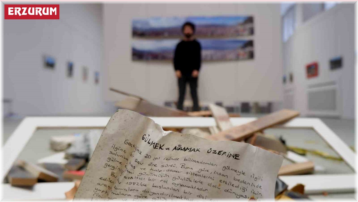 Fotoğraflarla depremin acı yüzünü anlattı