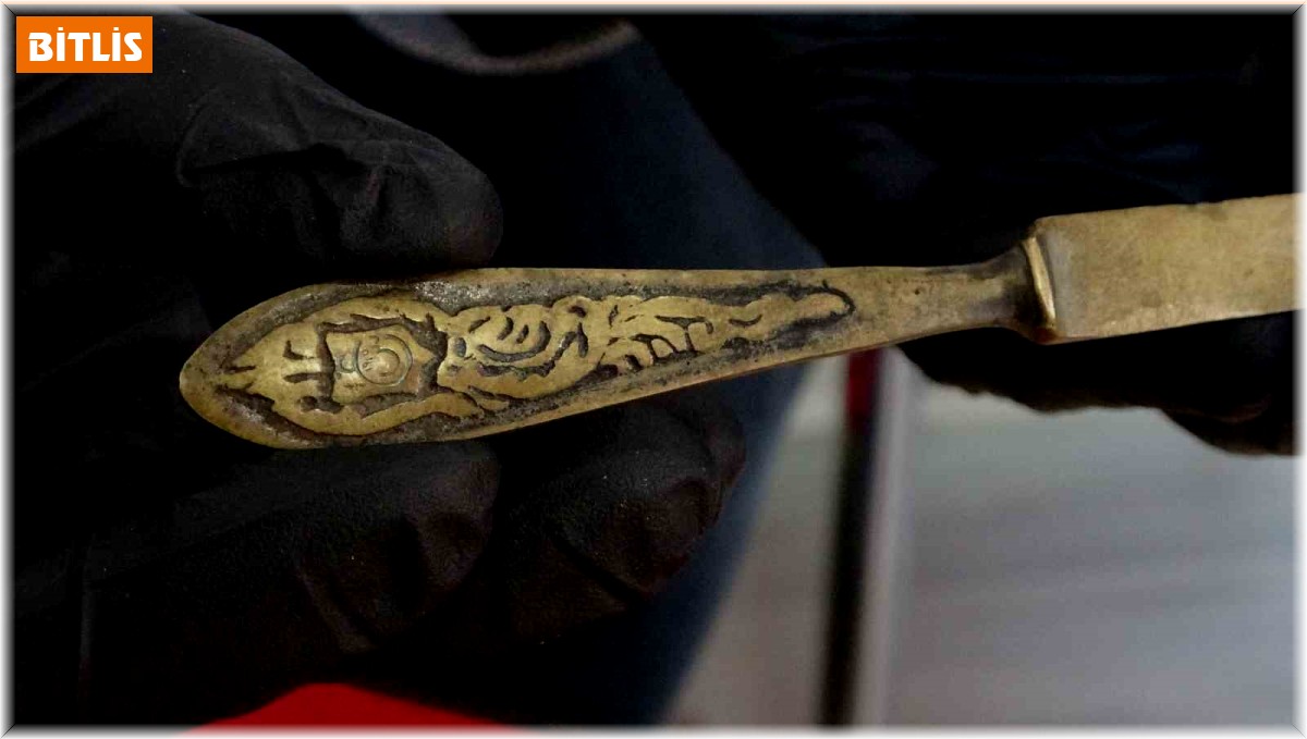 Galatasaray'ın ilk logosunun olduğu zarf açacağı satışa çıkarıldı