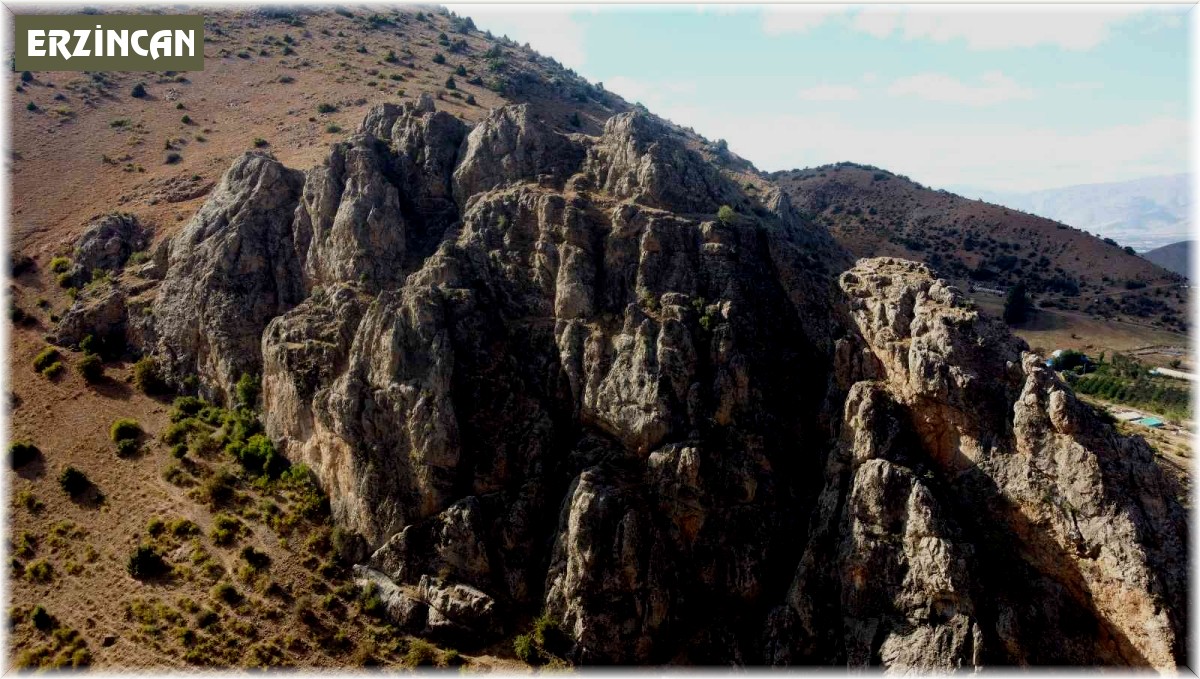Game of Thrones sahnesi değil, Erzincan'daki Kalecik Kalesi