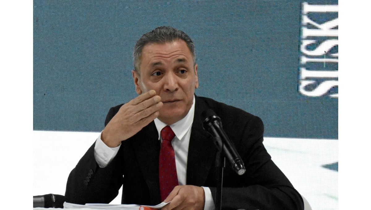 Gazeteci-Yazar Orhan Bozkurt, okurlarıyla buluşuyor