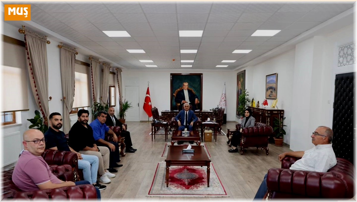 Gazetecilerden Vali Çakır'a ziyaret
