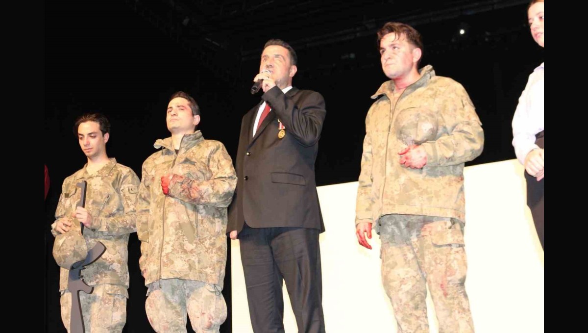 Gazi Yalçın Yedek'in hayatı tiyatroya uyarlandı