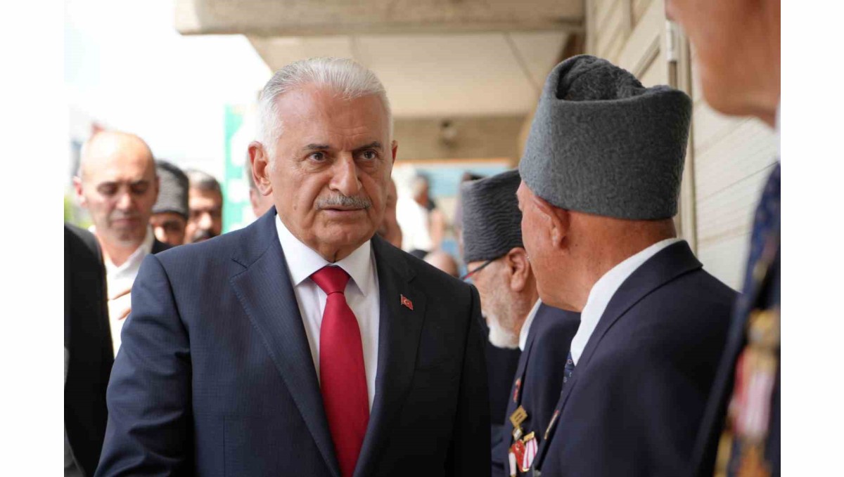 Gazilerle bir araya gelen Binali Yıldırım; "21. yüzyıl Türklerin yüzyılı olacak"