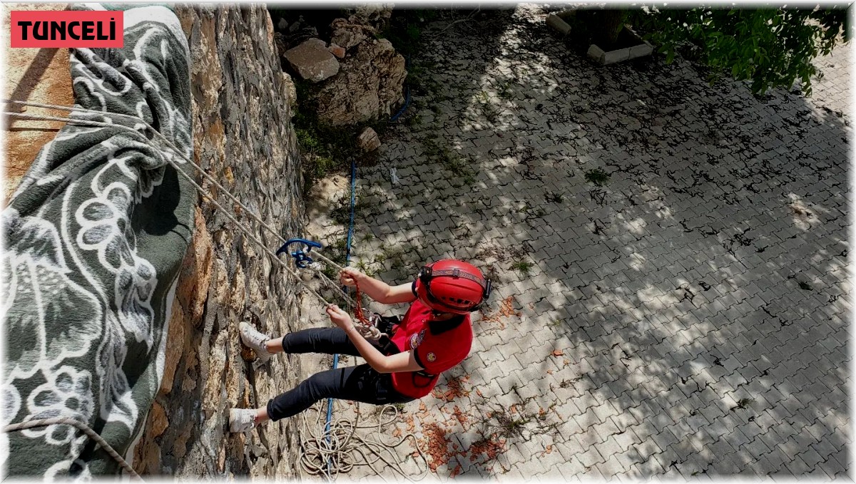 Geleceğin acil yardım ve afet ekiplerine uygulamalı eğitim