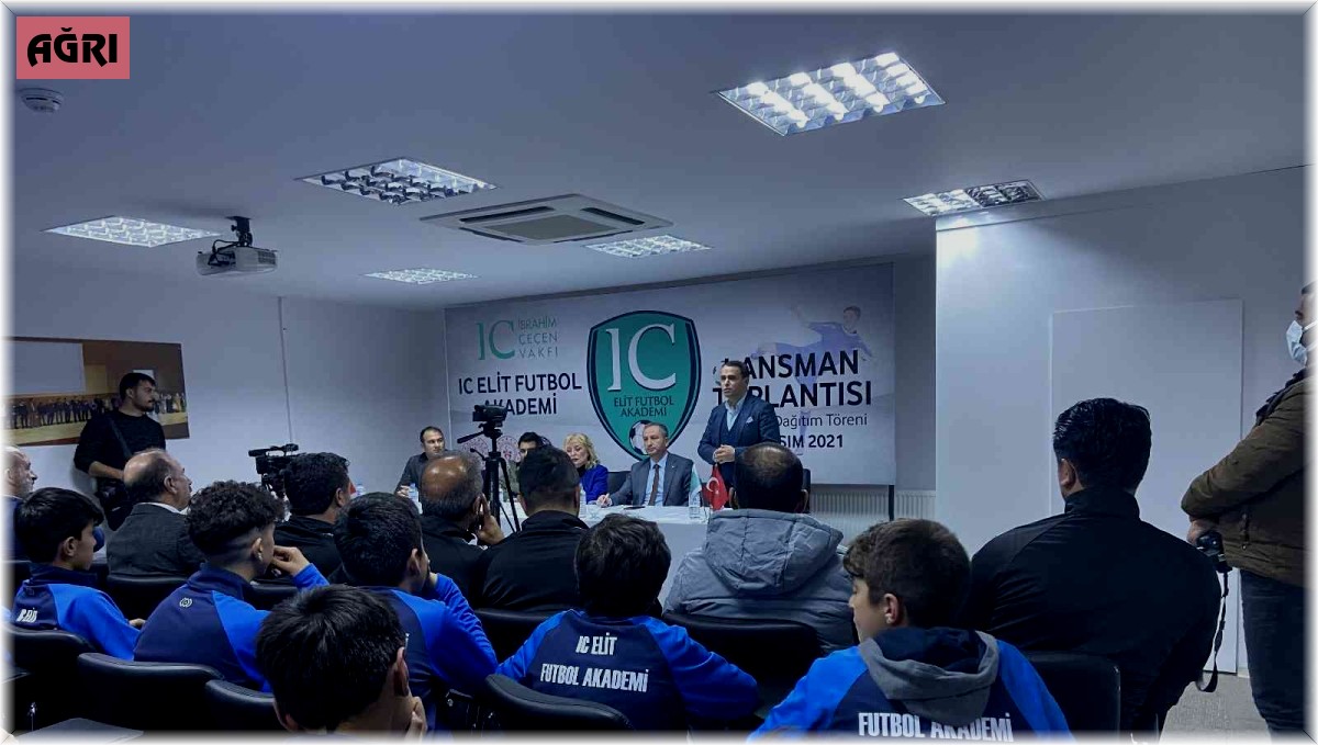 'Geleceğin Yıldızları' IC Futbol Akademisi'nde yetişecek