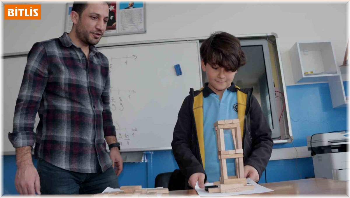 Gelecek nesiller sismik izolatör sistemini öğreniyor