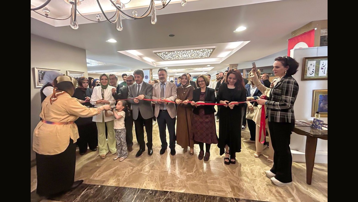 Geleneksel El Sanatları öğrencilerinden "İz Ve Ezgi" mezuniyet sergisi