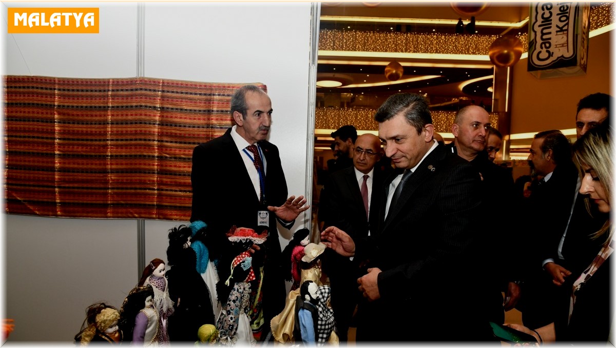 Geleneksel Giysili Bebek'lere ilgi