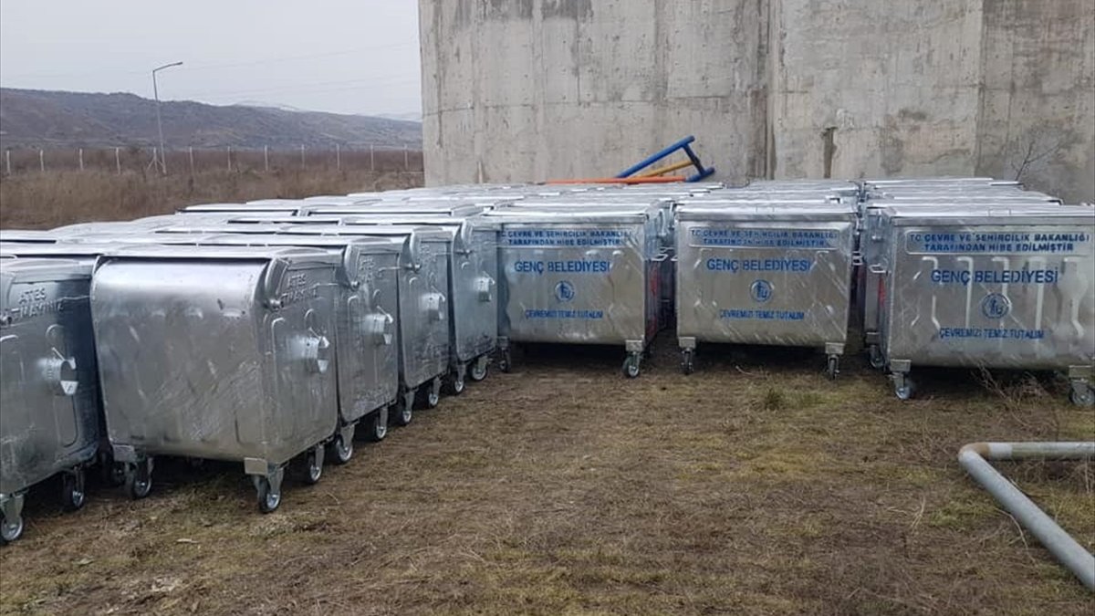 Genç Belediyesi, 178 çöp konteyneri aldı