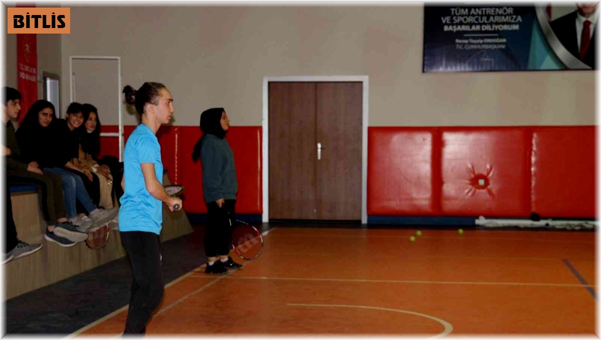 Genç tenisçiler Doğu Ligi'ne hazırlanıyor