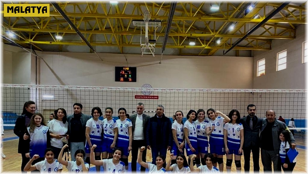 Genç voleybolcular, Türkiye yarı finaline çıktı