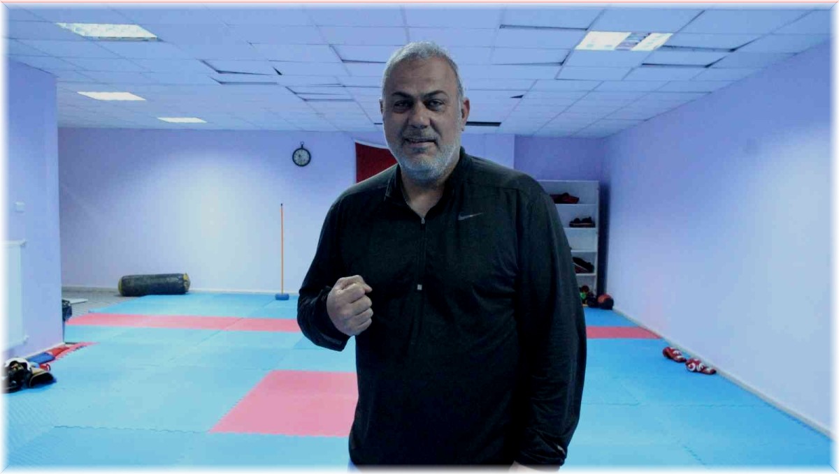 Gençler Avrupa Kick Boks Şampiyonası'na Elazığ'dan 3 isim katıldı