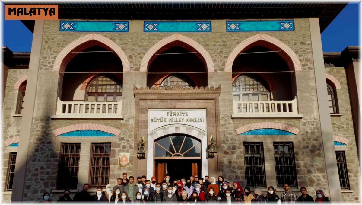 Gençler kültürel gezide