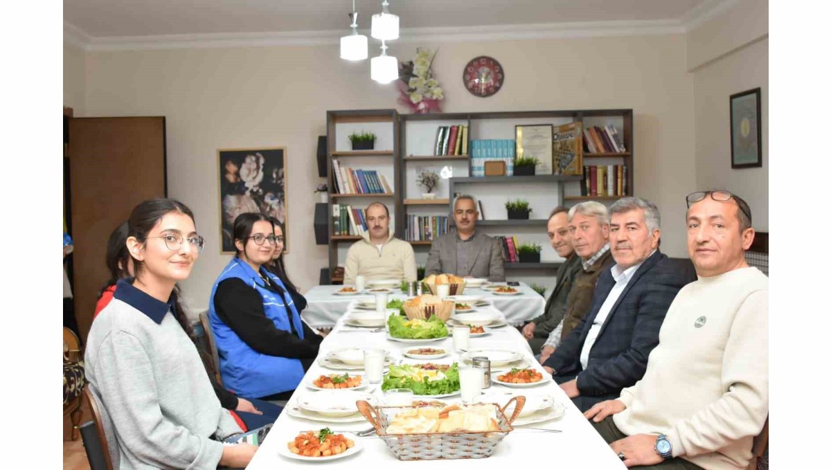 Gençlerden deneyim kazandıran sofra