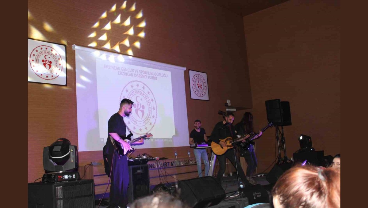 Gençlik Bayramı'nda konser düzenlendi