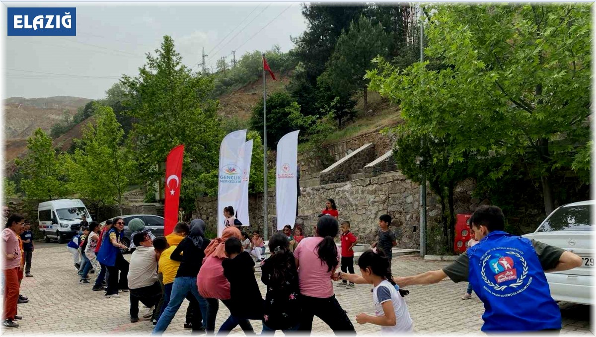 Gençlik merkezi, öğrencilerle bir araya geldi