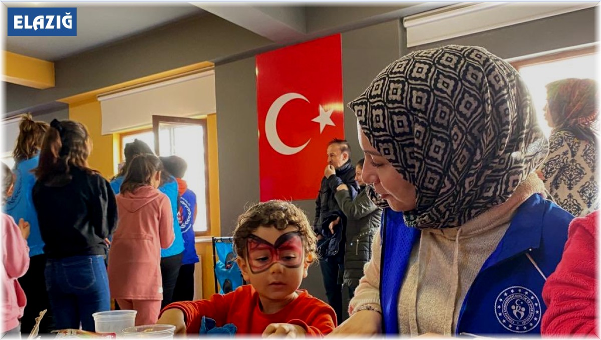 Gençlik Merkezinden depremzede çocuklara moral ziyareti