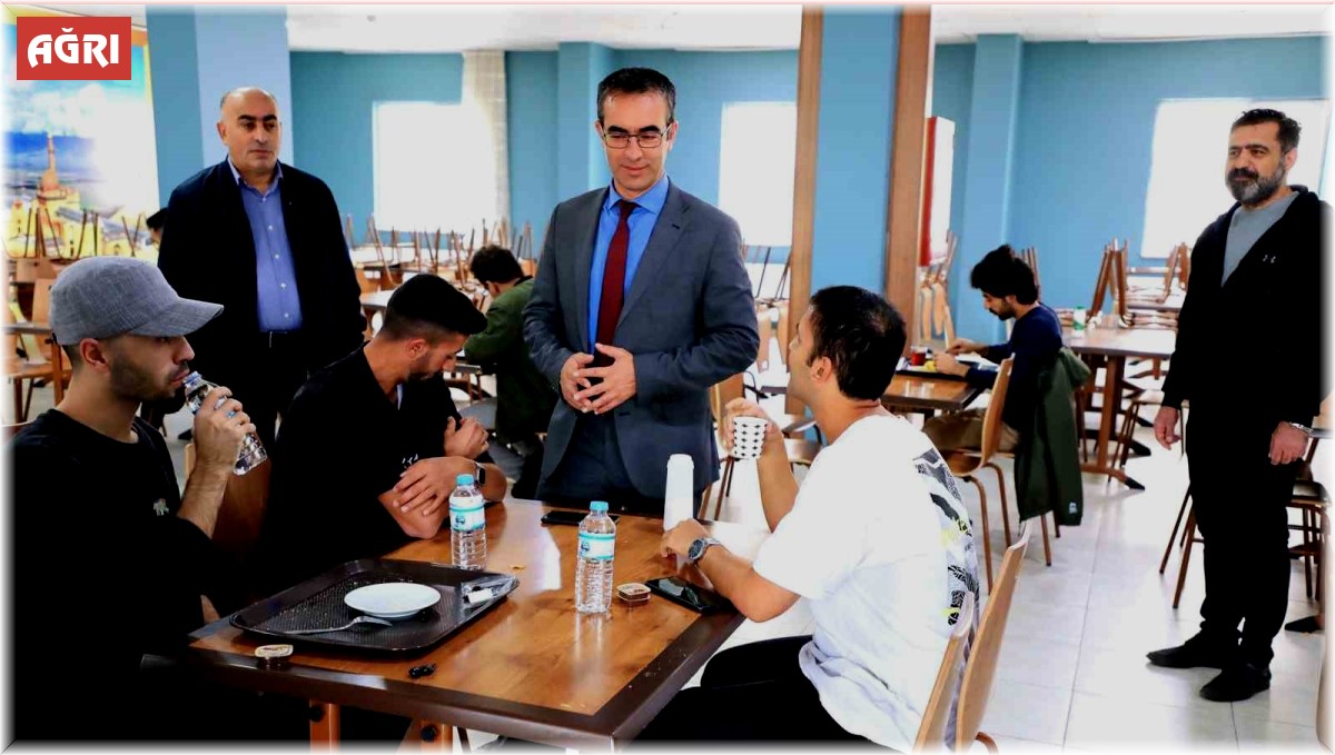 Gençlik ve Spor Müdürü Din, öğrencilerle bir araya geldi