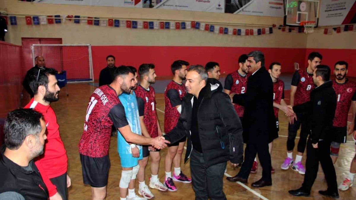 Gençlikspor adım adım play-off yolunda