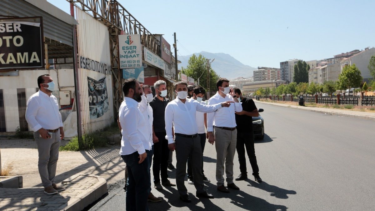 Genel Sekreter Çelikel, Hıdırellez Caddesi ve otogarı gezdi